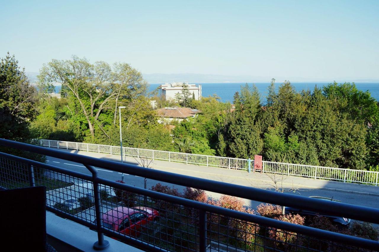 Apartman Andrijana Lovran Exteriör bild